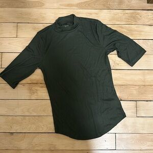 Gap medium ribbed tee with half turtle neck